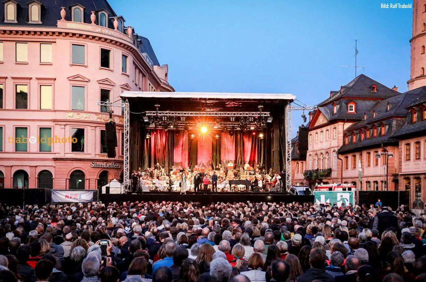 1. Symphonic Rock Night - Sinfonietta Mainz